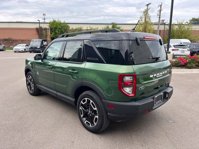 Certified 2024 Ford Bronco Sport Outer Banks w/ Tech Package AWD/4WD image 7