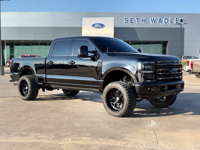 Certified 2025 Ford F250 Platinum w/ FX4 Off-Road Package AWD/4WD image 1