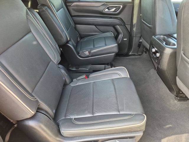 Used 2024 GMC Yukon XL SLT w/ SLT Luxury Package AWD/4WD image 31