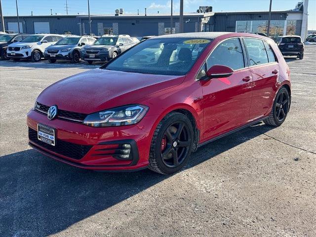 Used 2018 Volkswagen GTI SE image 2