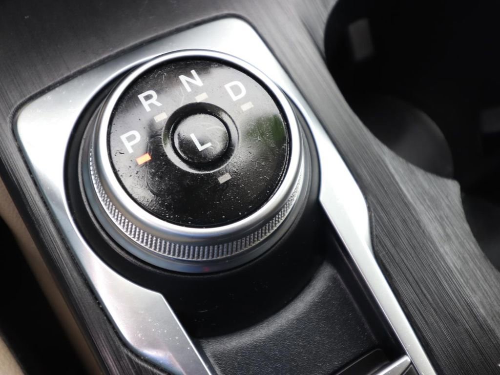 Certified 2022 Ford Escape SEL w/ Technology Package image 23