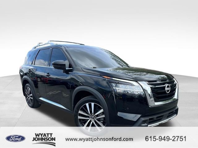 Used 2024 Nissan Pathfinder Platinum w/ Cargo Package