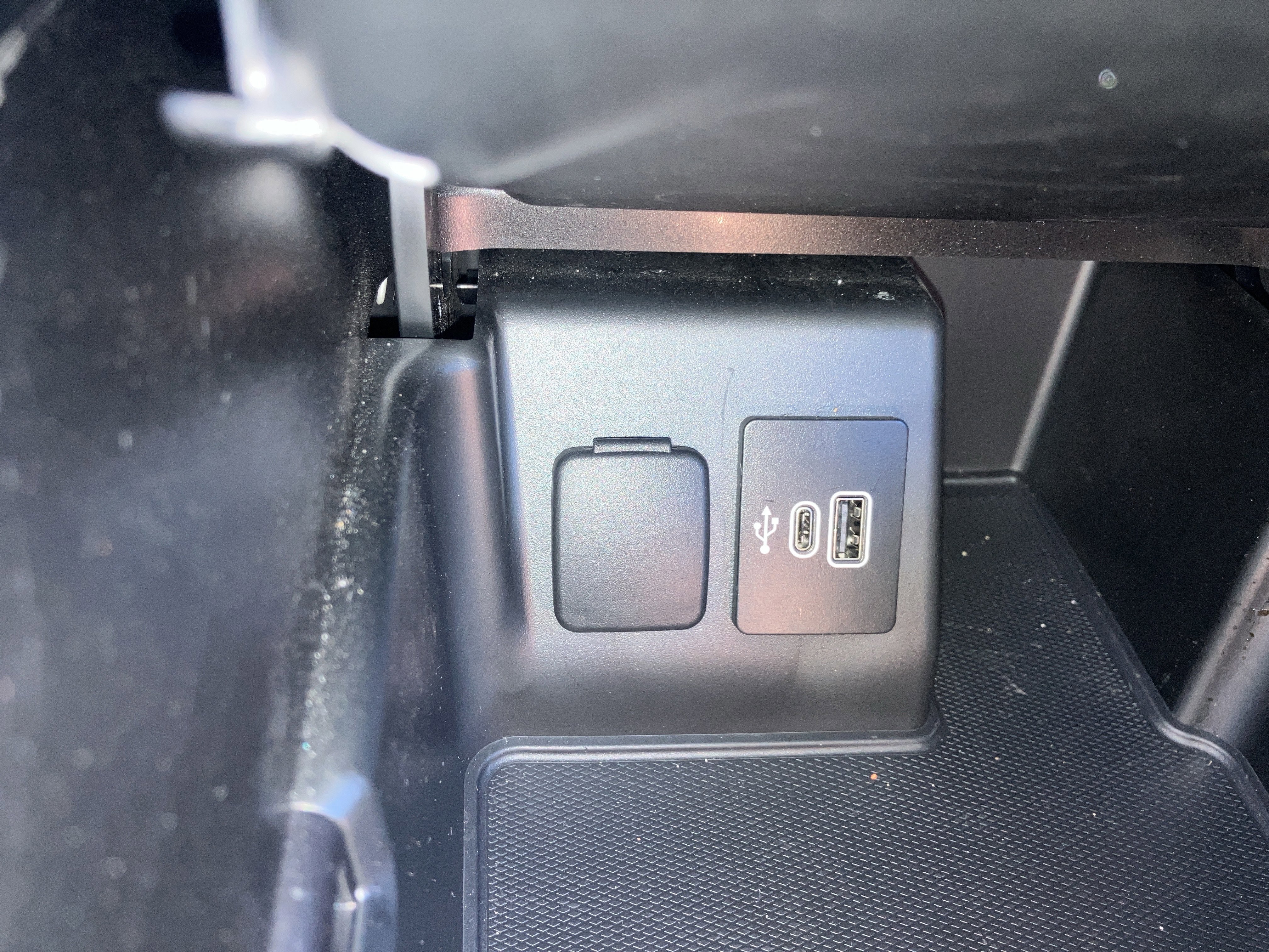 Certified 2025 Ford Explorer Active image 30