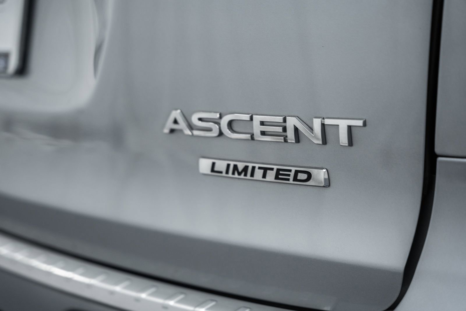 Used 2021 Subaru Ascent Limited AWD/4WD image 9