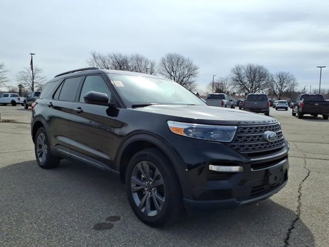 Certified 2023 Ford Explorer XLT w/ Equipment Group 202A image 5