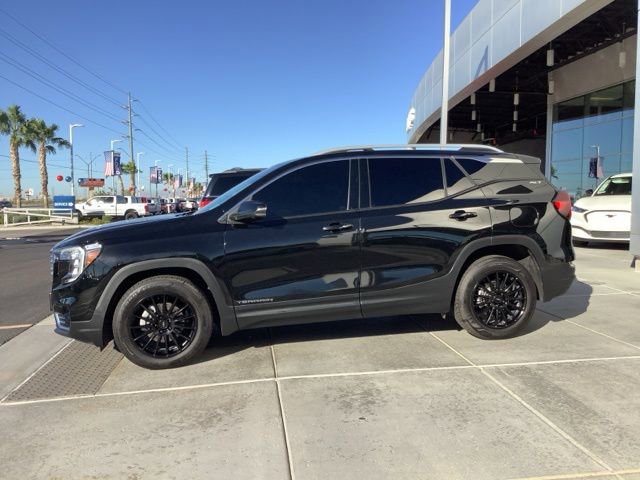 Used 2022 GMC Terrain SLT w/ Tech Package image 6