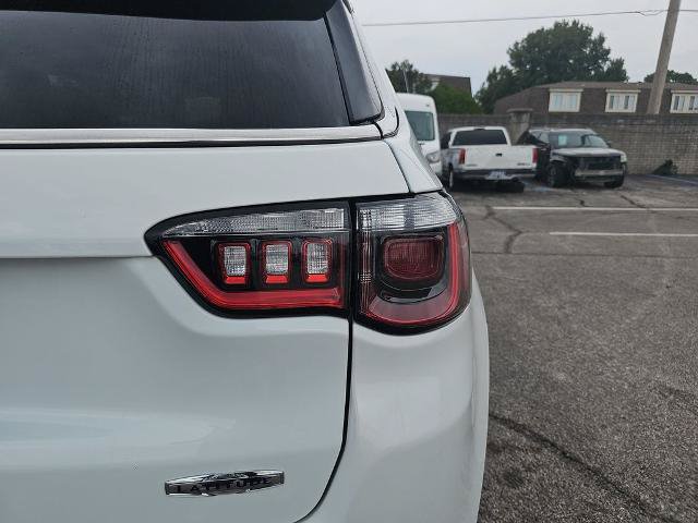 Used 2024 Jeep Compass Latitude AWD/4WD image 32
