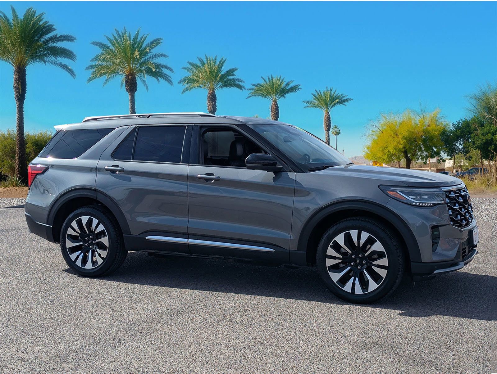Certified 2025 Ford Explorer Platinum w/ LUX Leather Package image 8
