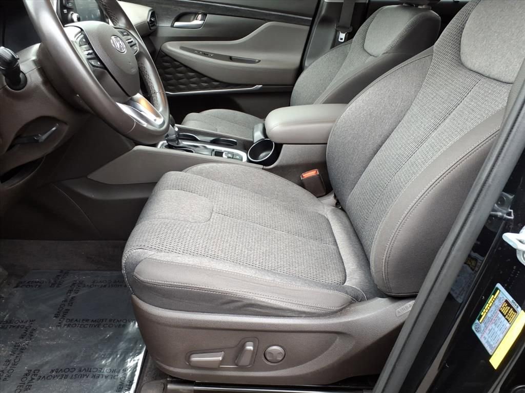 Used 2019 Hyundai Santa Fe SEL image 13