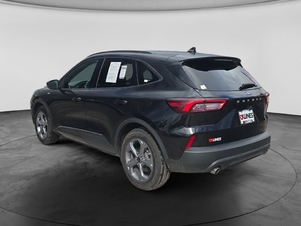 Certified 2025 Ford Escape ST-Line FWD image 6