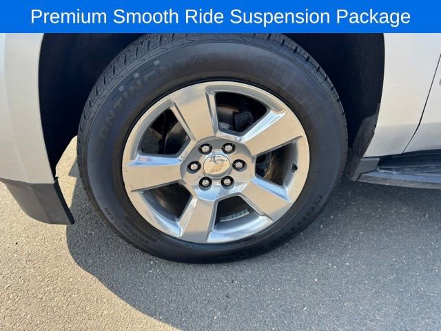 Used 2019 Chevrolet Suburban LT image 9