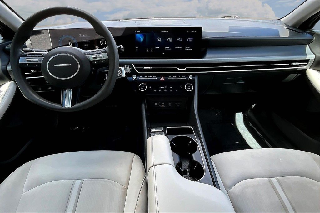 Used 2025 Hyundai Sonata SEL FWD image 9