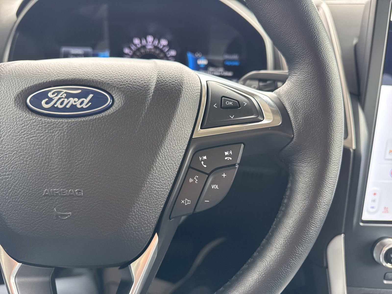 Certified 2023 Ford Edge SEL w/ Convenience Package AWD/4WD image 31