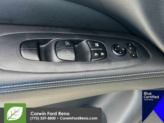 Used 2019 Nissan Pathfinder SL AWD/4WD image 20