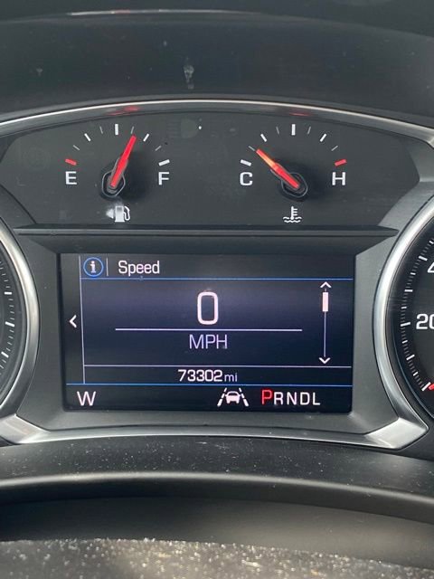 Used 2022 Chevrolet Equinox RS w/ LPO, Floor Liner Package FWD image 9