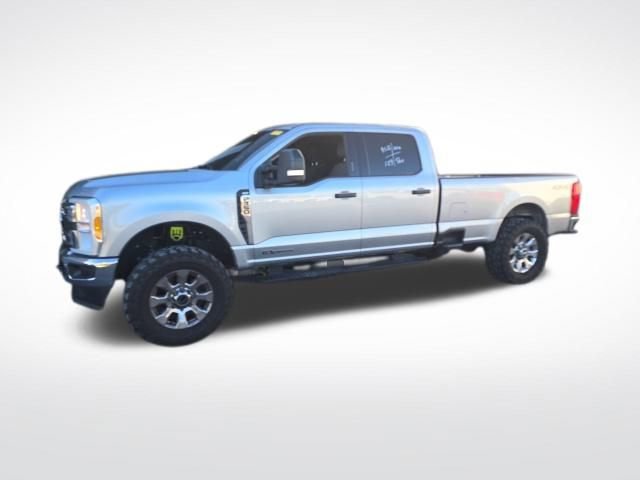 Certified 2024 Ford F350 XLT image 1