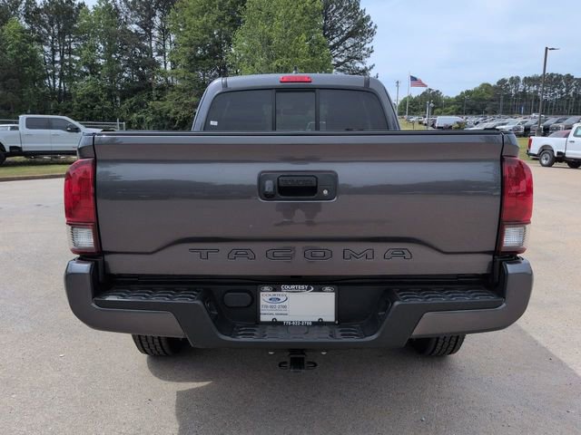 Used 2022 Toyota Tacoma SR w/ SR Convenience Package image 6