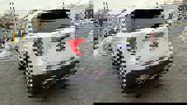 Certified 2022 Ford Explorer King Ranch w/ Technology Package image 4