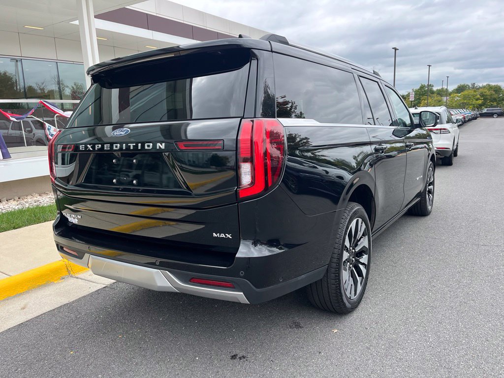 Certified 2025 Ford Expedition Max Platinum w/ Driver's Package AWD/4WD image 9