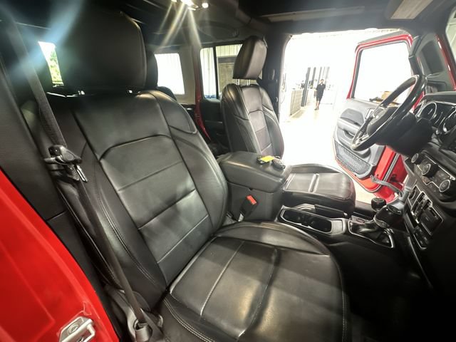 Used 2021 Jeep Wrangler Unlimited Sahara AWD/4WD image 32