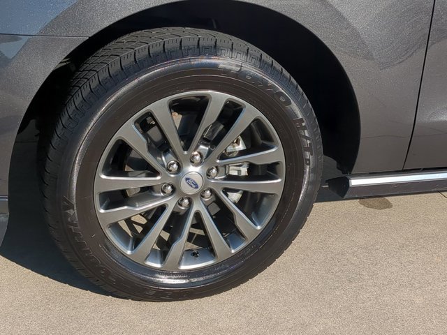 Certified 2020 Ford Expedition Limited w/ Equipment Group 301A AWD/4WD image 11