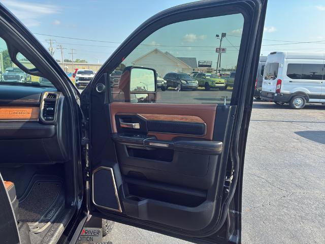 Used 2024 RAM 3500 Limited AWD/4WD image 14