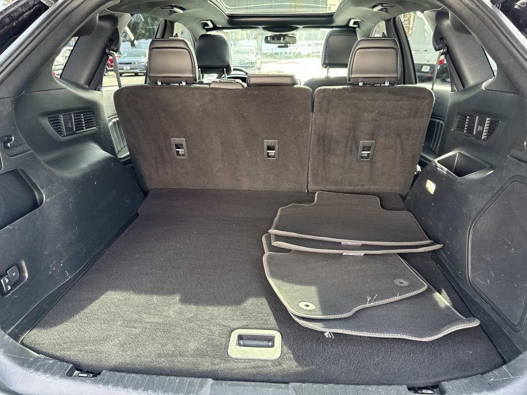 Certified 2020 Ford Edge ST w/ Equipment Group 401A image 8