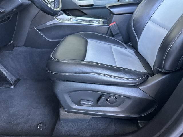 Certified 2022 Ford Explorer XLT w/ Equipment Group 202A AWD/4WD image 13