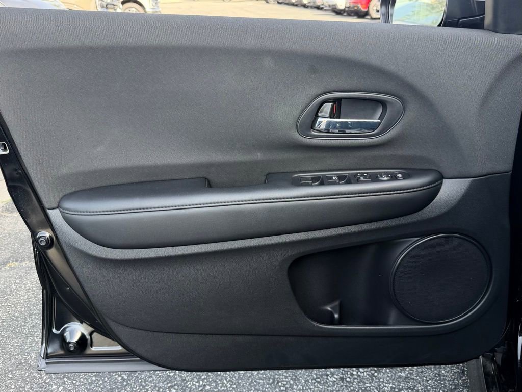 Used 2022 Honda HR-V Sport image 14