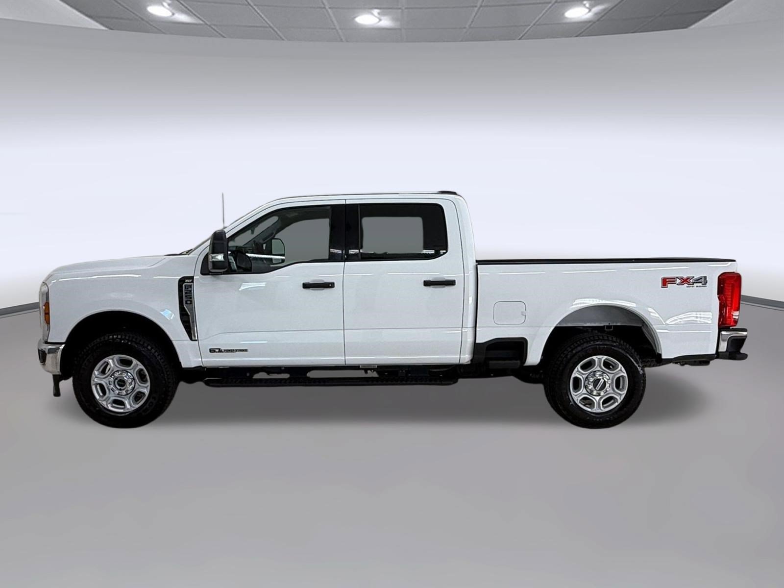 Certified 2025 Ford F250 XLT w/ FX4 Off-Road Package AWD/4WD image 2