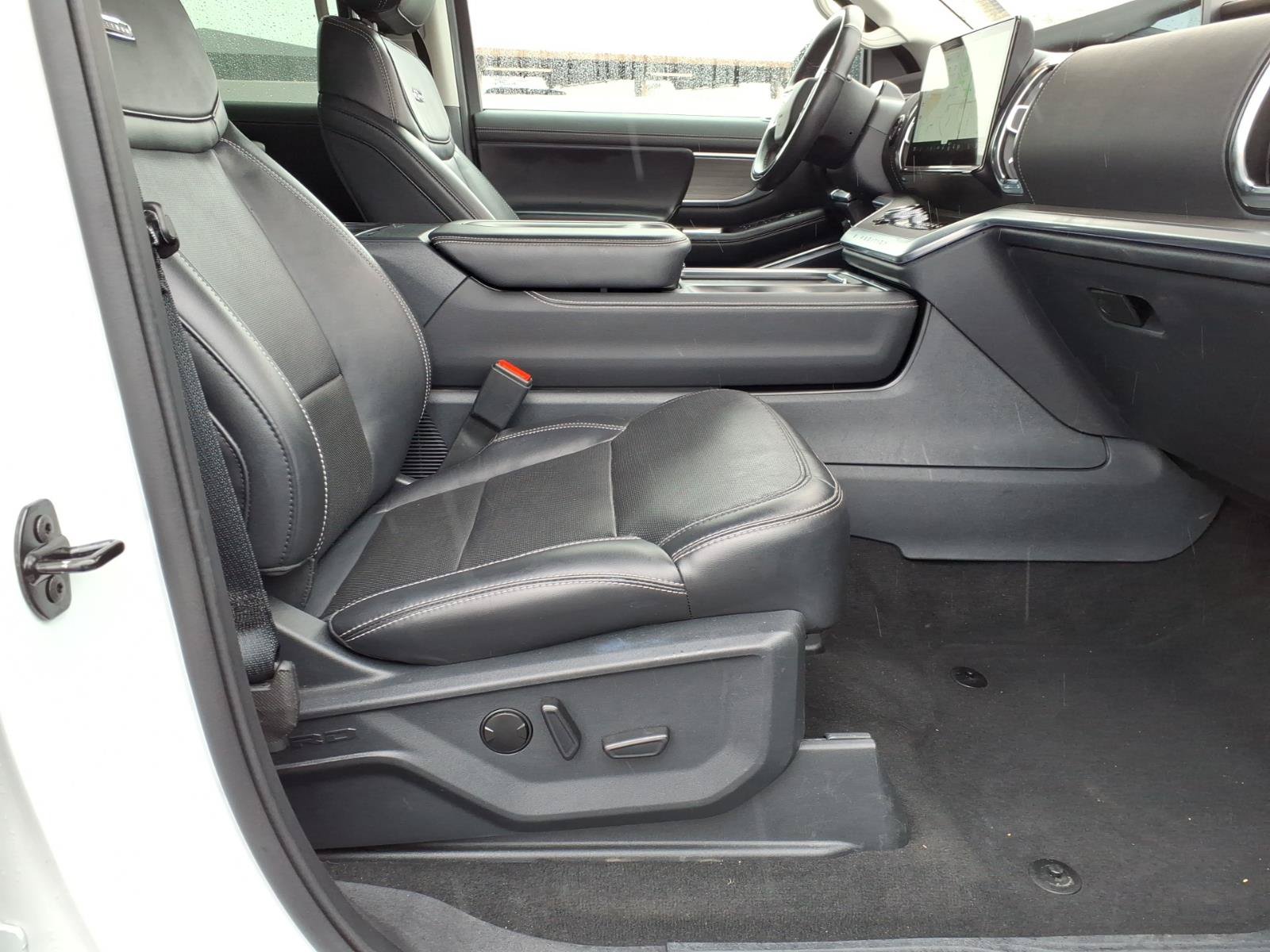 Certified 2025 Ford Expedition Max Platinum AWD/4WD image 10