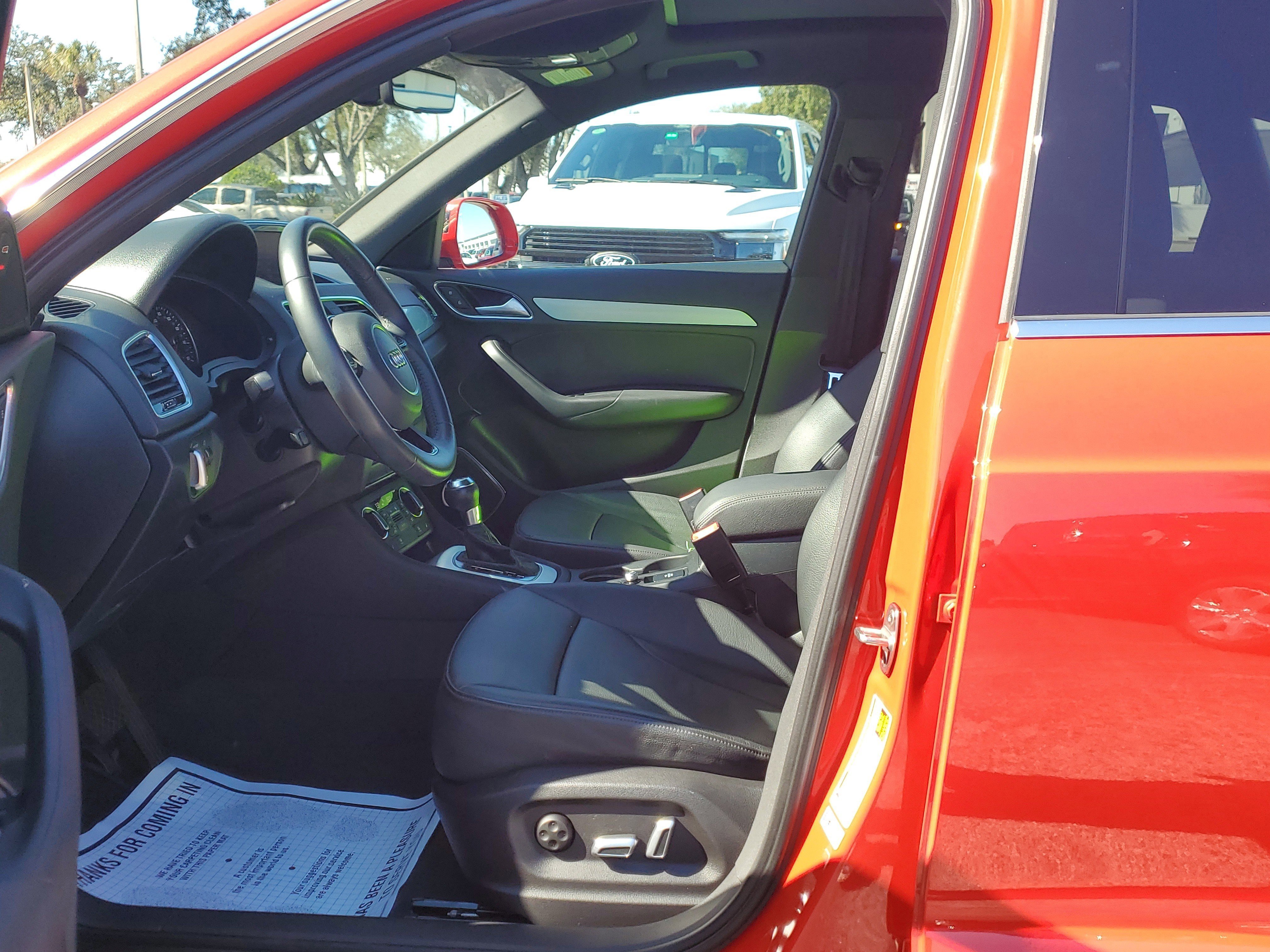 Used 2018 Audi Q3 2.0T Premium Plus w/ Premium Plus Package image 21