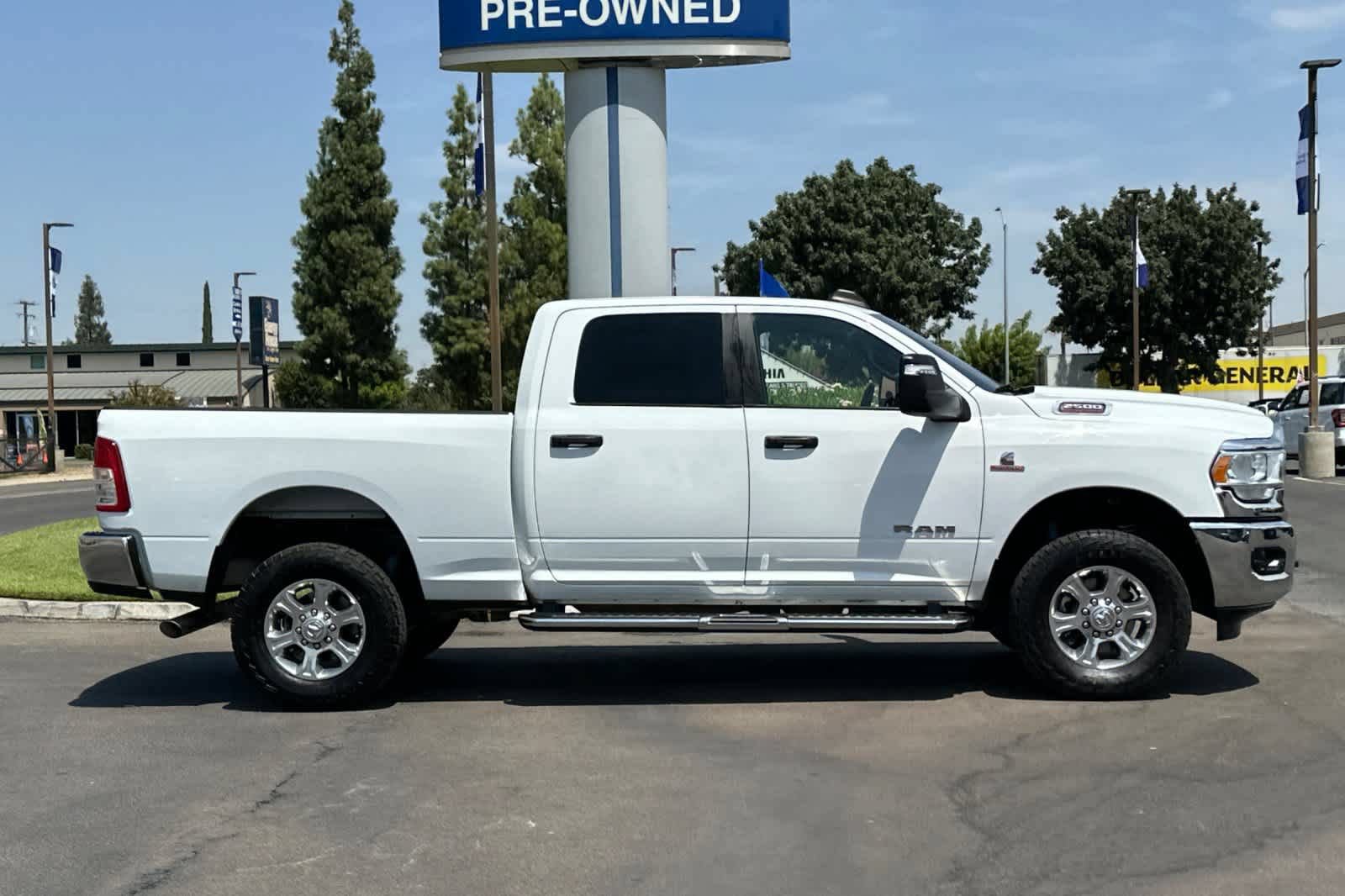 Used 2024 RAM 2500 Big Horn w/ Off Road Package AWD/4WD image 9