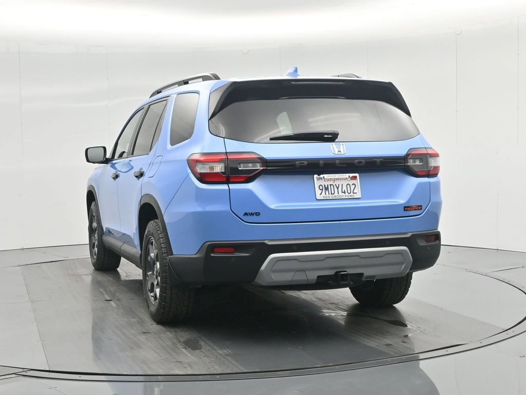 Used 2024 Honda Pilot TrailSport image 16