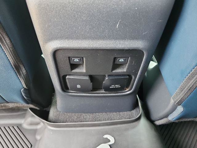 Certified 2023 Ford Bronco Outer Banks w/ Sasquatch Package AWD/4WD image 11