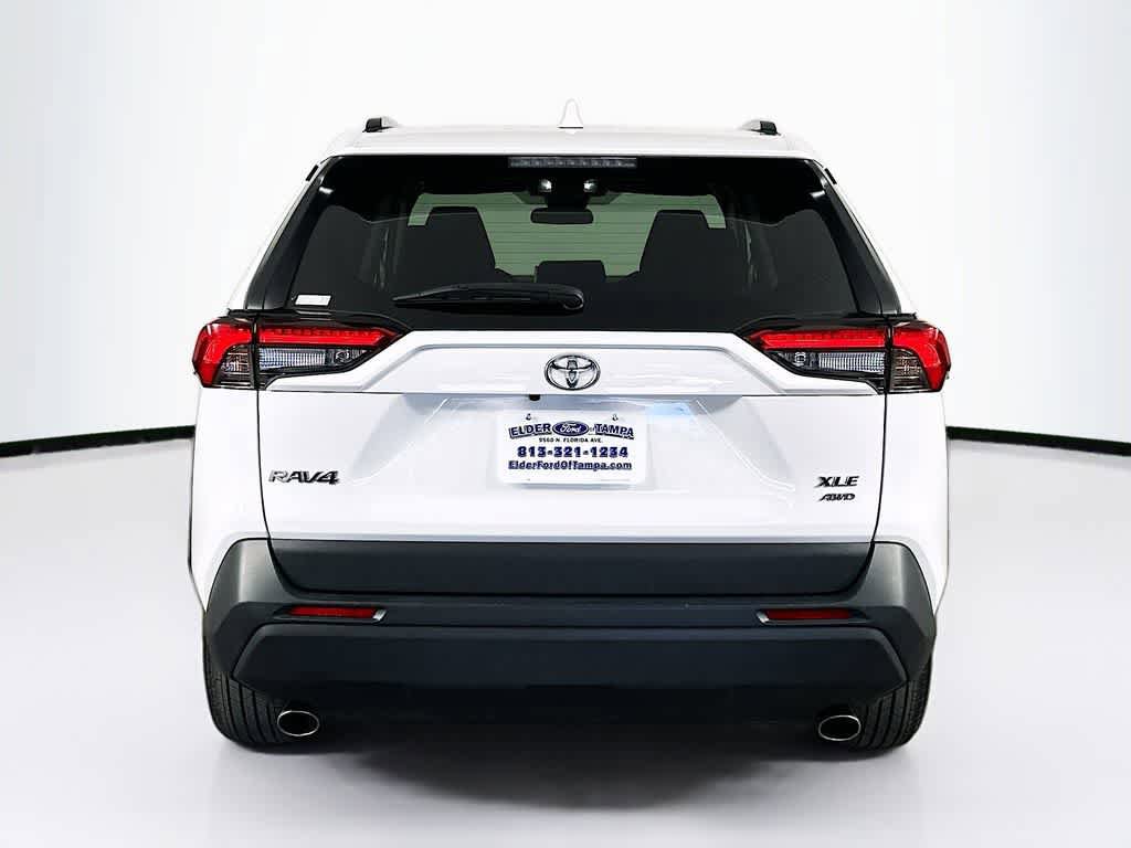 Used 2025 Toyota RAV4 XLE AWD/4WD image 5
