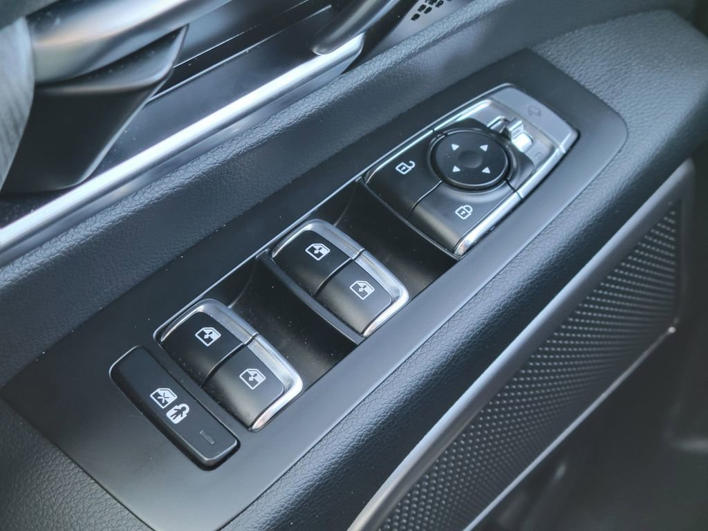 Used 2024 Kia Telluride EX w/ EX Captain's Chair Package image 29