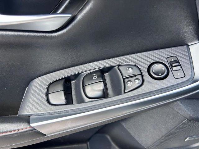 Used 2025 Nissan Sentra SR w/ SR Premium Package image 19