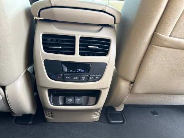 Used 2020 Acura MDX FWD image 16