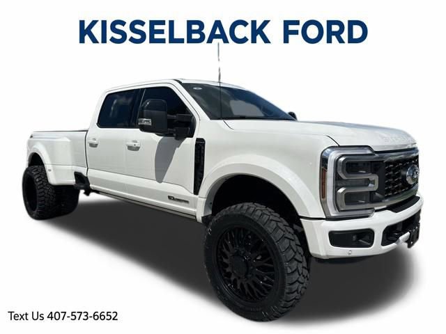 Certified 2025 Ford F450 Platinum AWD/4WD image 1