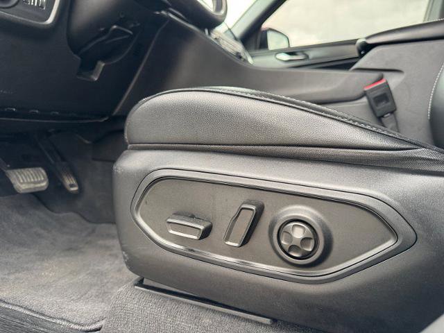 Used 2023 Jeep Grand Cherokee L Laredo AWD/4WD image 19