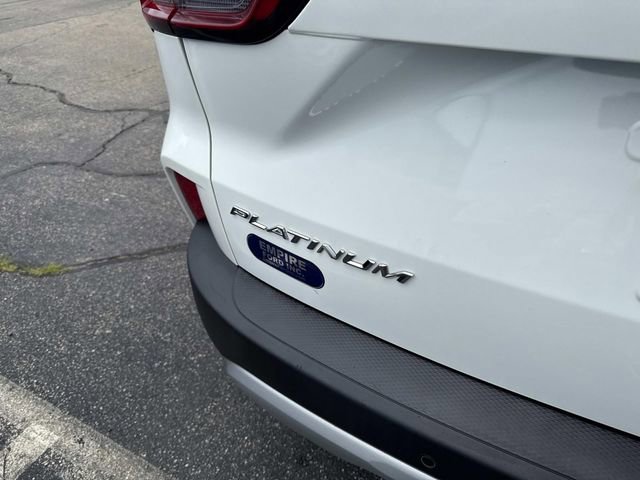 Certified 2024 Ford Escape Platinum image 5