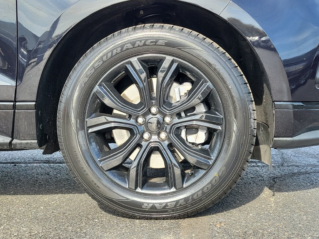 Certified 2022 Ford Edge SE w/ Black Appearance Package AWD/4WD image 10