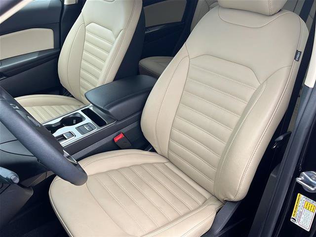 Certified 2024 Ford Edge SEL w/ Convenience Package AWD/4WD image 11