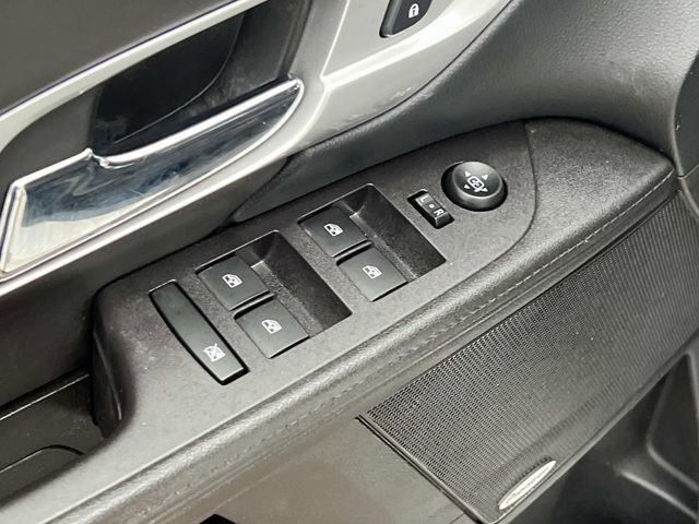 Used 2017 GMC Terrain SLE w/ Driver Alert Package I image 16