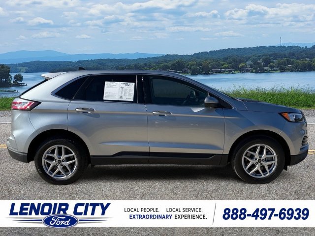 Certified 2024 Ford Edge SEL AWD/4WD image 2
