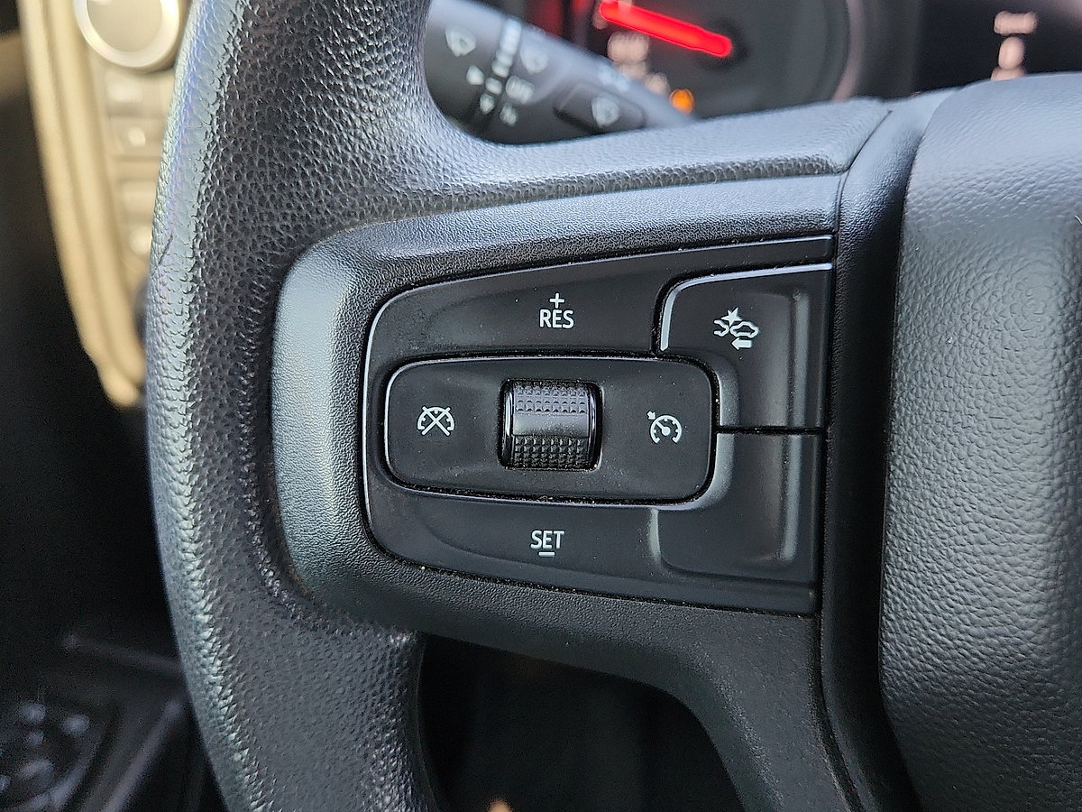 Used 2025 Chevrolet Silverado 1500 Custom w/ Turbomax Blackout Package AWD/4WD image 22