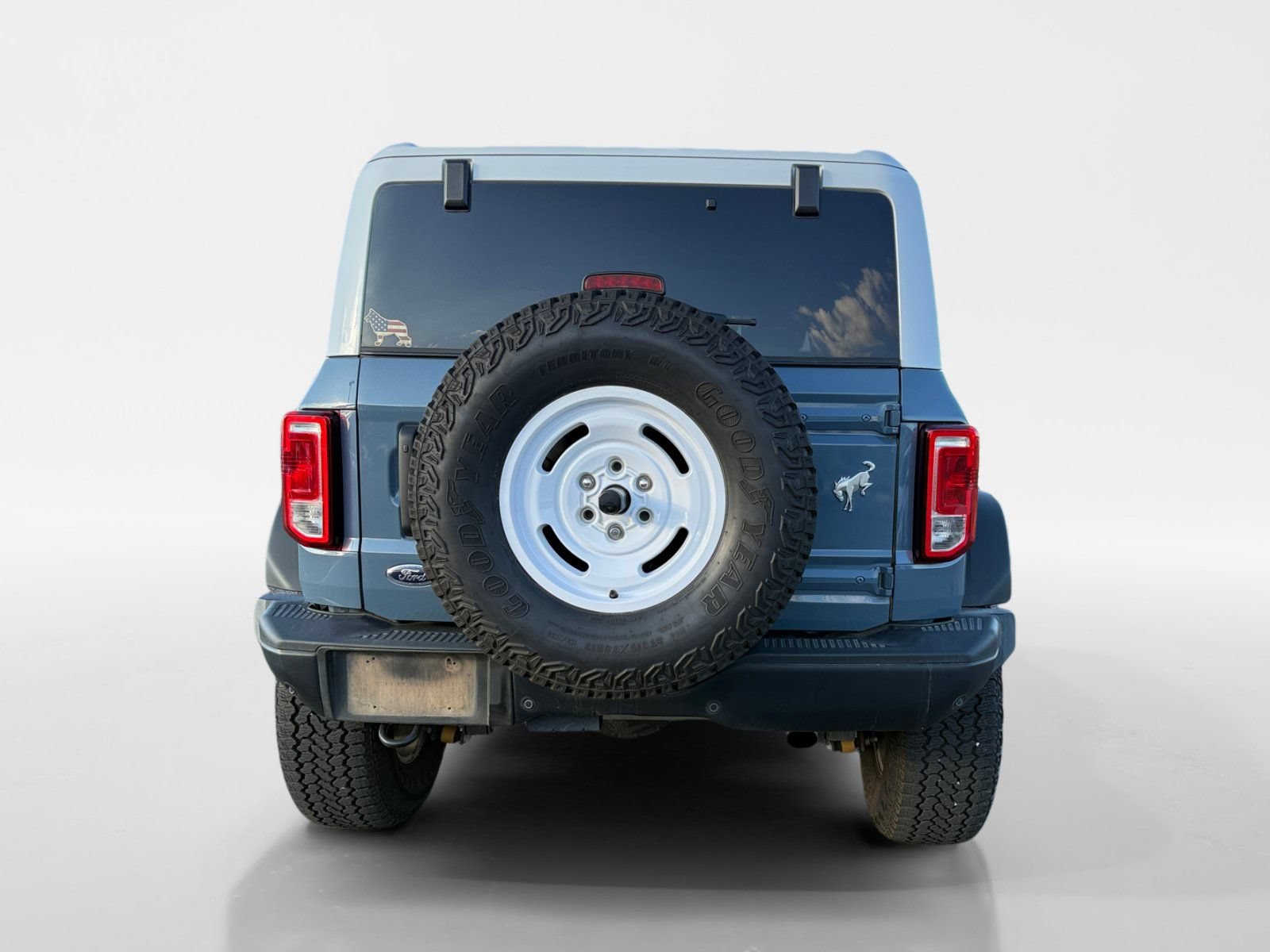 Certified 2025 Ford Bronco Heritage Edition AWD/4WD image 5