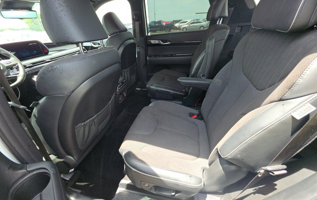 Used 2024 Hyundai Palisade Calligraphy AWD/4WD image 9
