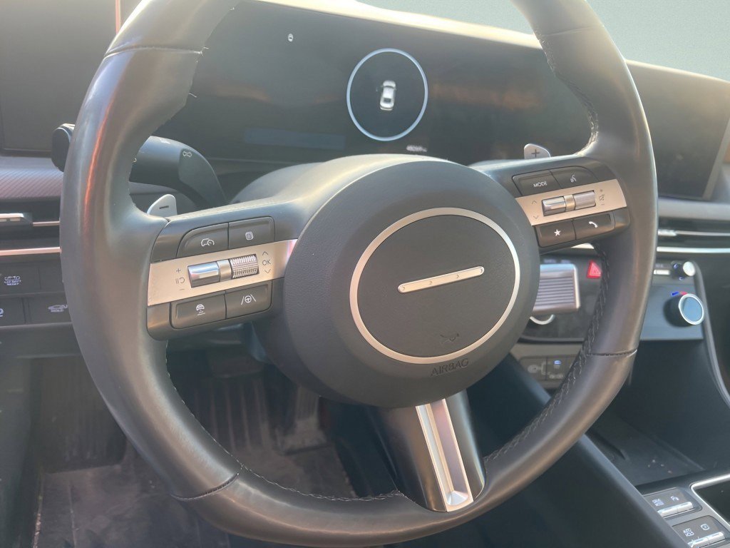 Used 2024 Hyundai Sonata Limited image 21